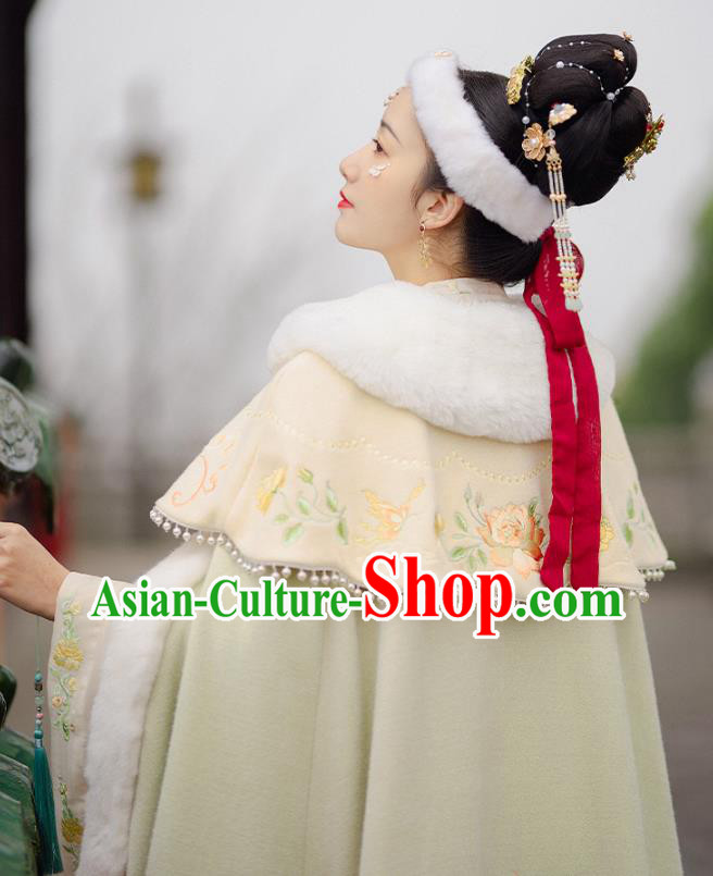China Ancient Young Mistress Hanfu Clothing Traditional Ming Dynasty Noble Women Embroidered Cloak