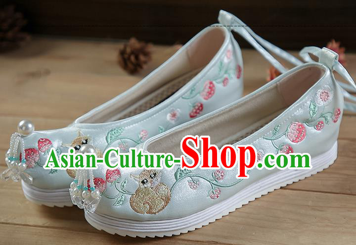China Light Green Satin Shoes Beads Tassel Shoes Hanfu Shoes Embroidered Strawberry Squirrel Shoes