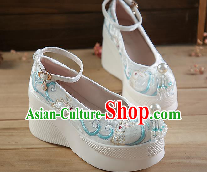 China White Velvet Shoes Traditional Hanfu Shoes Embroidered Rabbit Platform Shoes