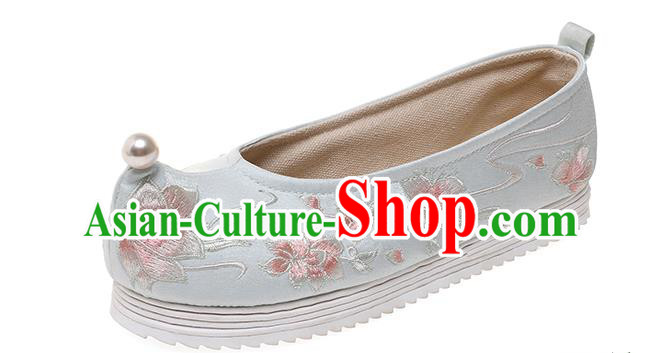 China Traditional Hanfu Princess Shoes Embroidered Peach Blossom Shoes White Cloth Shoes