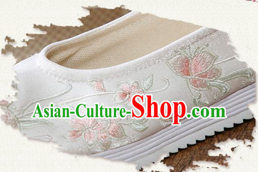 China White Cloth Shoes Traditional Hanfu Shoes Embroidered Peach Blossom Shoes