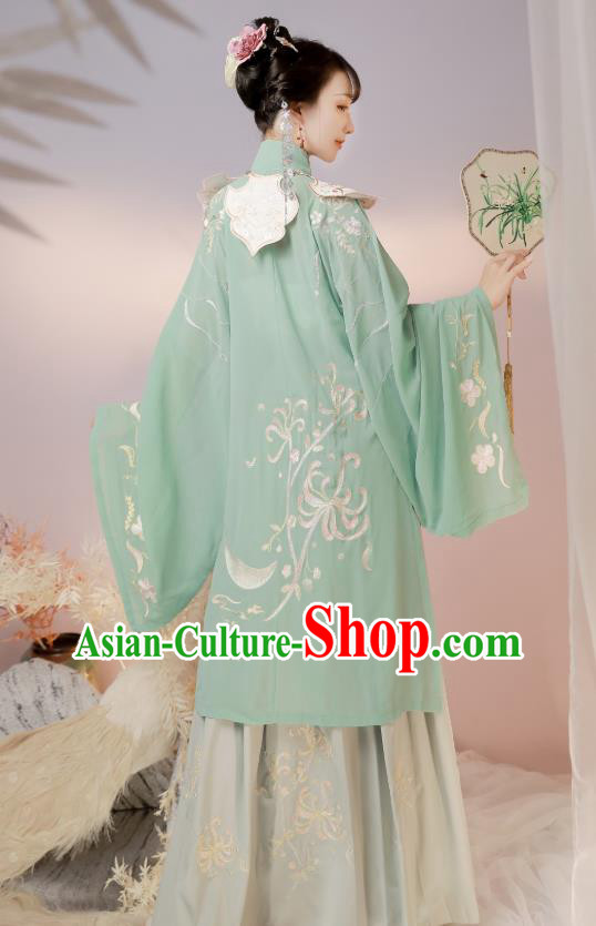 China Traditional Ming Dynasty Noble Lady Historical Clothing Ancient Young Beauty Green Hanfu Dress Costumes