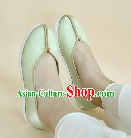 China Traditional Hanfu Light Green Satin Shoes Women Shoes National Shoes