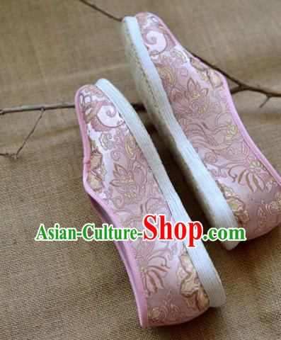 China Traditional Tai Chi Shoes National Women Cloth Shoes Pink Brocade Shoes