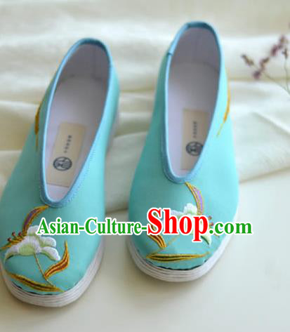 China National Women Shoes Embroidered Green Cloth Shoes Traditional Shoes