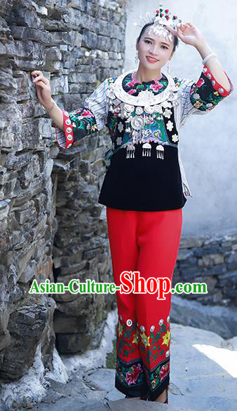 Chinese Xiangxi Ethnic Costumes Miao Nationality Women Clothing and Headdress