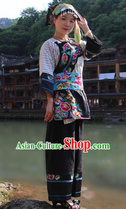 Chinese Miao Nationality Female Informal Clothing Xiangxi Ethnic Folk Dance Costumes and Hat