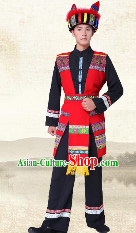 China Yao Nationality Wedding Costumes Guangxi Province Ethnic Minority Bridegroom Outfits and Headwear