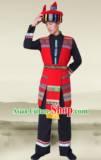 China Yao Nationality Wedding Costumes Guangxi Province Ethnic Minority Bridegroom Outfits and Headwear