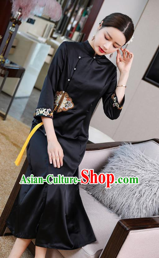 Chinese National Women Zen Clothing Classical Embroidered Navy Silk Qipao Dress Traditional Cheongsam