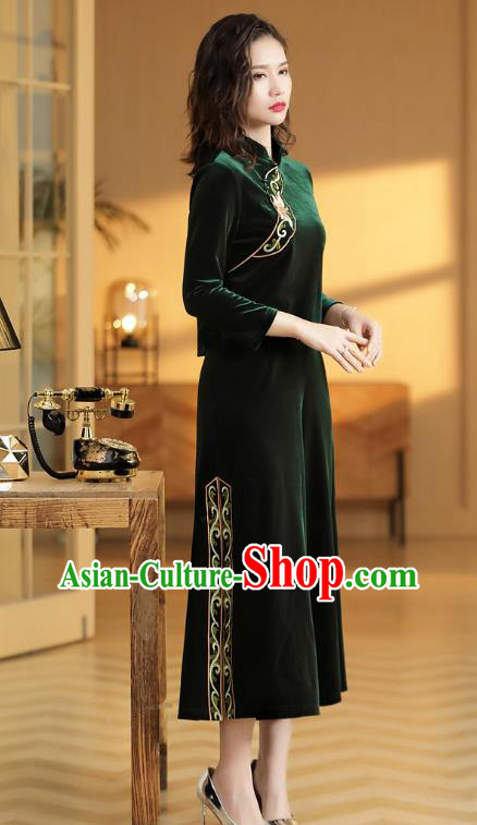 Chinese National Classical Embroidered Green Velvet Blouse and Skirt Traditional Women Tang Suit Clothing