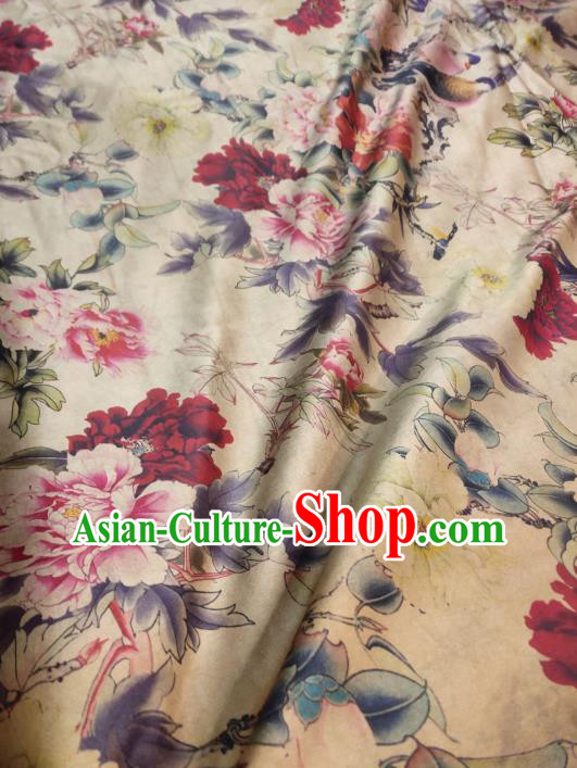 China Traditional Peony Pattern Gambiered Guangdong Gauze Cheongsam Satin Fabric Classical Beige Silk Cloth