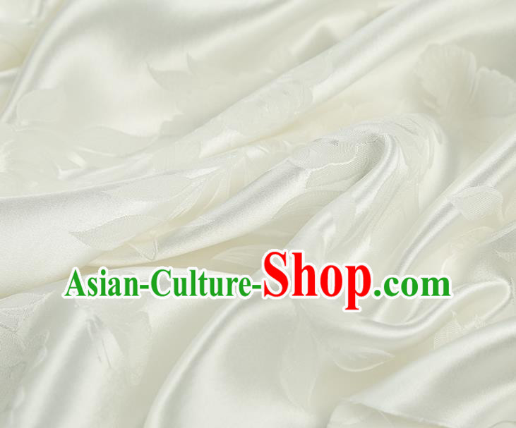 China Jacquard White Silk Fabric Traditional Brocade Fabric Asian Cheongsam Gambiered Guangdong Gauze