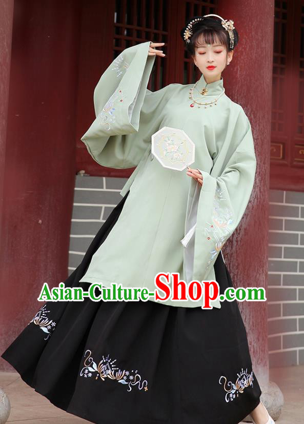 Chinese Ancient Noble Lady Embroidered Costumes Traditional Ming Dynasty Royal Princess Hanfu Clothing