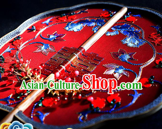 China Handmade Bride Palace Fan Traditional Dance Fan Wedding Red Silk Pomegranate Fan