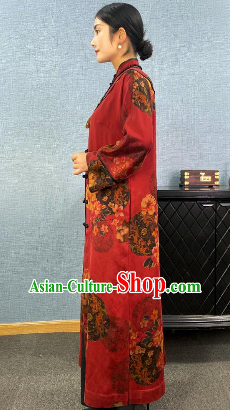China Traditional Tang Suit Outer Garment National Woman Printing Red Silk Dust Coat