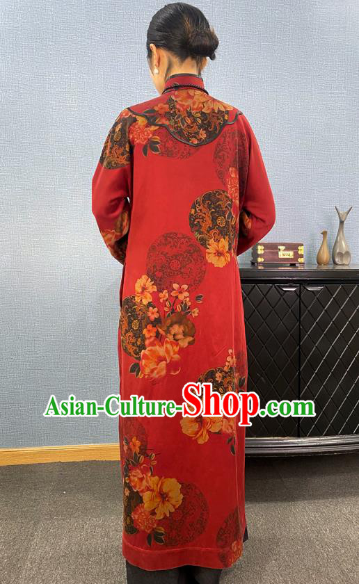China Traditional Tang Suit Outer Garment National Woman Printing Red Silk Dust Coat