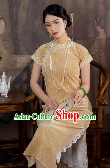 China National Shanghai Beauty Qipao Dress Clothing Traditional Young Lady Light Yellow Velvet Cheongsam