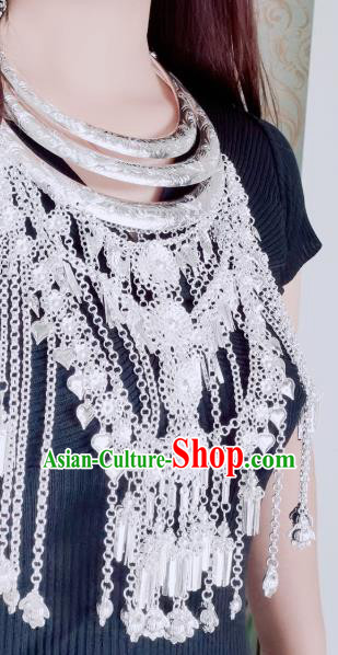 China Traditional Guizhou Ethnic Necklet Jewelry Miao Nationality Silver Necklace Accessories
