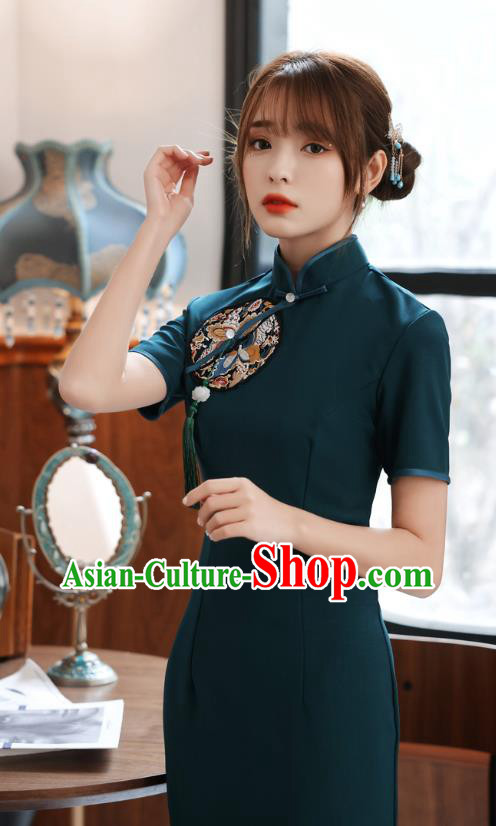 Chinese Traditional Retro Short Cheongsam Classical Peacock Green Qipao Dress