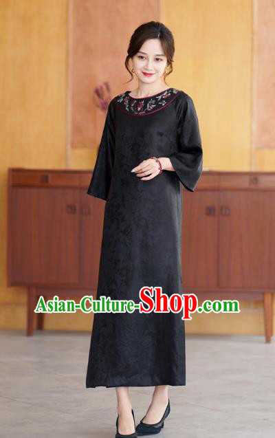 China National Young Beauty Qipao Dress Classical Embroidered Black Silk Cheongsam Costume