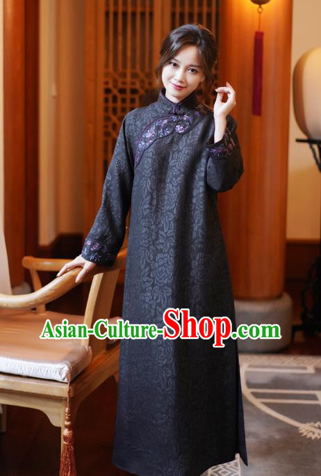 China National Female Embroidered Dark Purple Cheongsam Classical Silk Qipao Dress