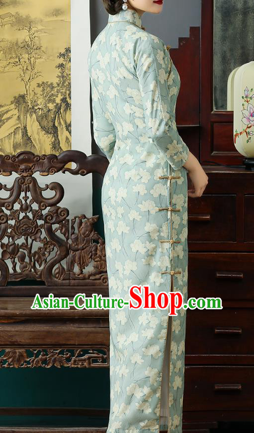 Chinese Traditional Young Lady Cheongsam National Woman Costume Classical Light Green Ramine Qipao Dress