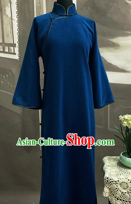 Republic of China Civilian Woman Cheongsam Traditional Wide Sleeve Blue Woolen Qipao Dress Costume