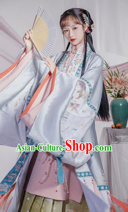 China Traditional Ming Dynasty Nobility Woman Embroidery Costumes Ancient Court Princess Hanfu Clothing