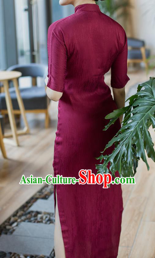 Republic of China Young Woman Cheongsam Costume Traditional Minguo Wine Red Silk Qipao Dress