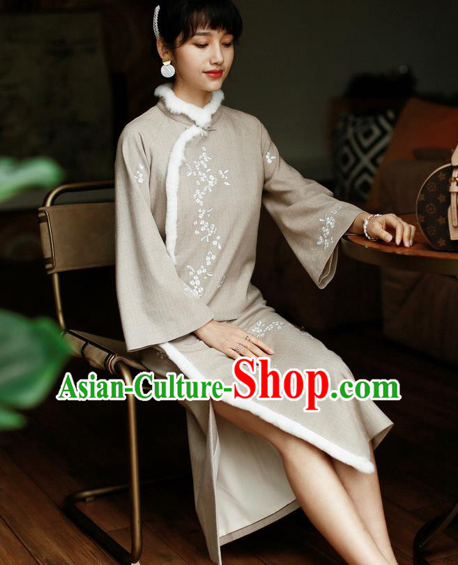 China Winter Cheongsam Costume Traditional Young Lady Light Grey Woolen Qipao Dress