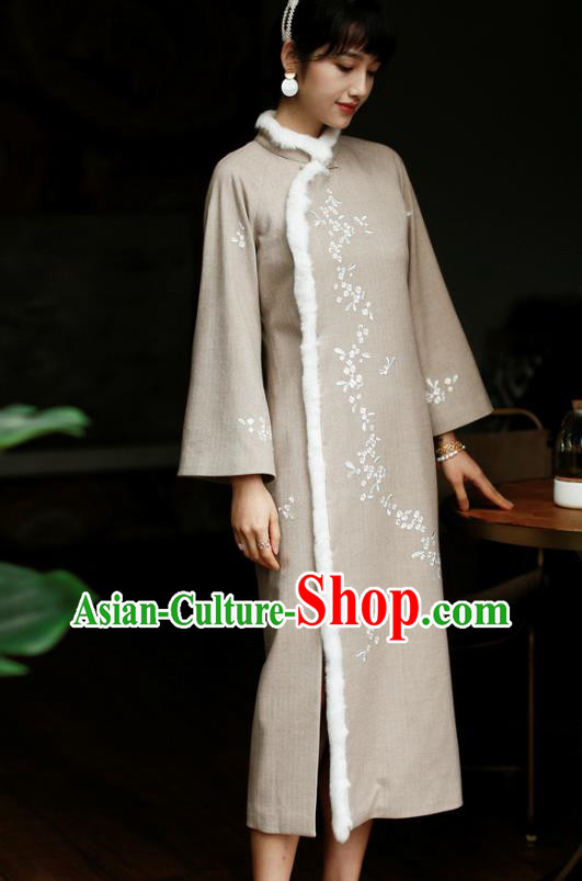 China Winter Cheongsam Costume Traditional Young Lady Light Grey Woolen Qipao Dress