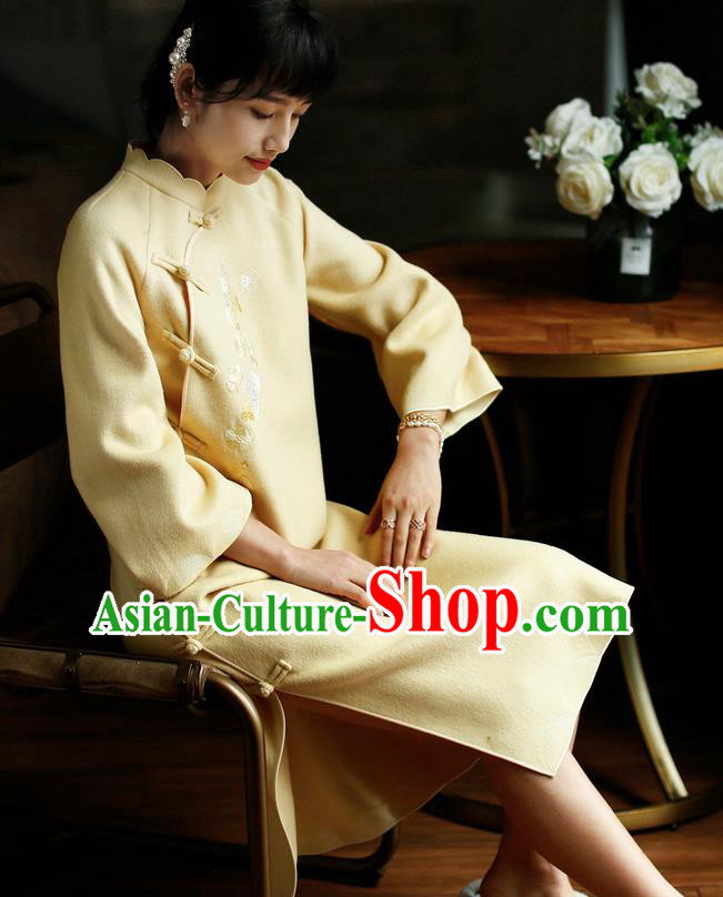 China Winter Yellow Woolen Cheongsam Costume Traditional Young Lady Embroidered Qipao Dress