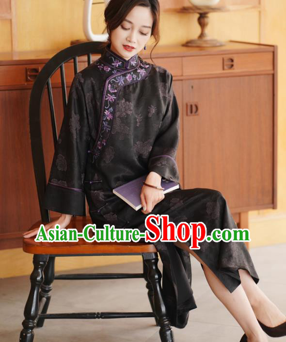 Republic of China Classical Embroidered Black Silk Qipao Dress Traditional Stand Collar Cheongsam Clothing