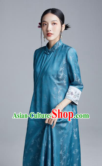 China Classical Embroidered Silk Cheongsam Costume Traditional Young Lady Blue Brocade Qipao Dress