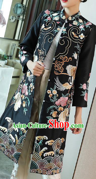 China Traditional Tang Suit Outer Garment National Embroidered Black Brocade Dust Coat