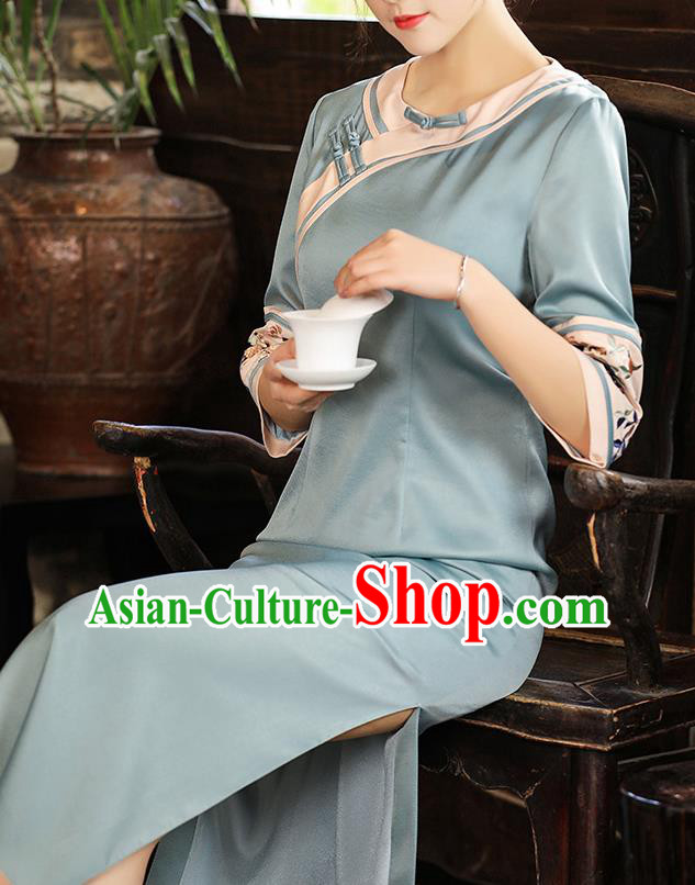 China Classical Embroidered Cheongsam Traditional National Woman Costume Tang Suit Blue Silk Qipao Dress