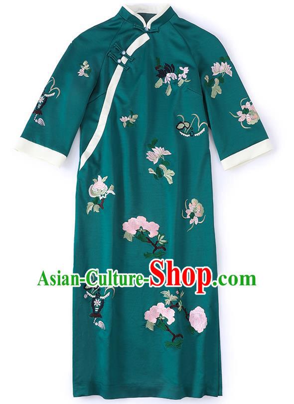 China Traditional Tang Suit Qipao Dress Classical Embroidered Green Silk Cheongsam