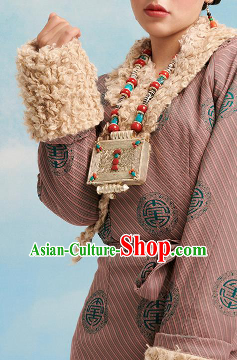 China Zang Nationality Bola Clothing Tibetan Ethnic Woman Winter Costume