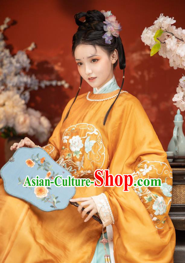 China Traditional Ming Dynasty Embroidered Historical Clothing Ancient Noble Lady Hanfu Dress Apparels