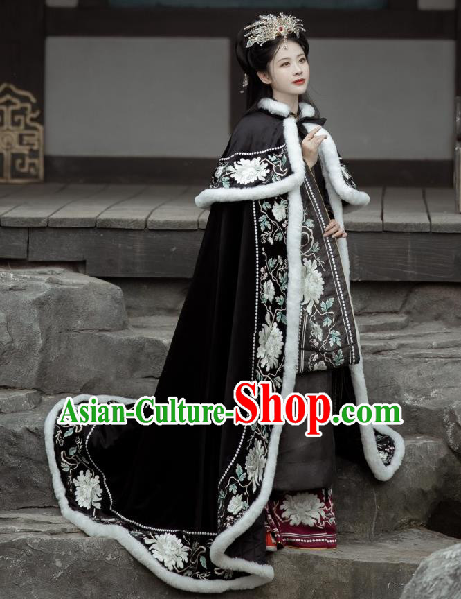 China Ancient Imperial Concubine Embroidered Black Cape Traditional Ming Dynasty Hanfu Cloak Clothing