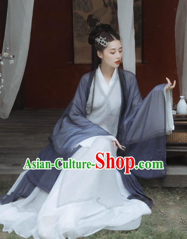China Ancient Swordswoman Hanfu Dress Traditional Jin Dynasty Young Beauty Grey Clothing