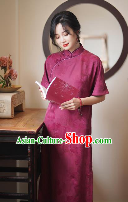 China National Cheongsam Classical Jacquard Wine Red Silk Qipao DressChina National Cheongsam Classical Jacquard Wine Red Silk Qipao Dress