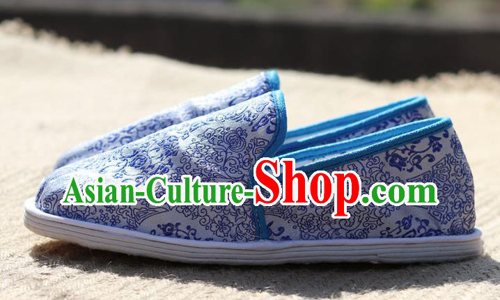 Chinese Handmade Blue and White Porcelain Shoes Brocade Shoes Traditional Martial Arts Shoes