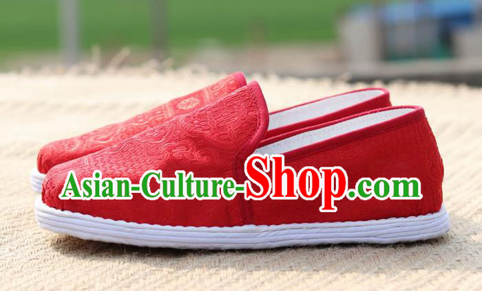 China Handmade Wedding Layered Cotton Sole Shoes National Woman Red Brocade Shoes