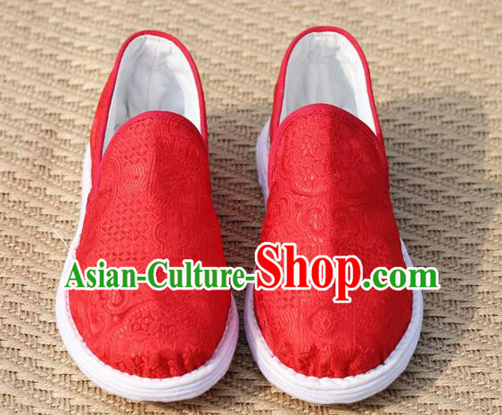 China Handmade Wedding Layered Cotton Sole Shoes National Woman Red Brocade Shoes