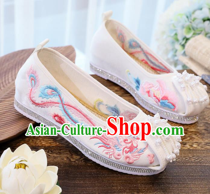 China Traditional Hanfu Pearls Tassel Shoes Handmade White Cloth Shoes National Embroidered Phoenix Shoes