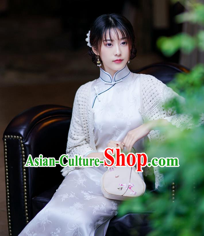 China Classical White Silk Qipao Dress National Women Costume Slim Cheongsam