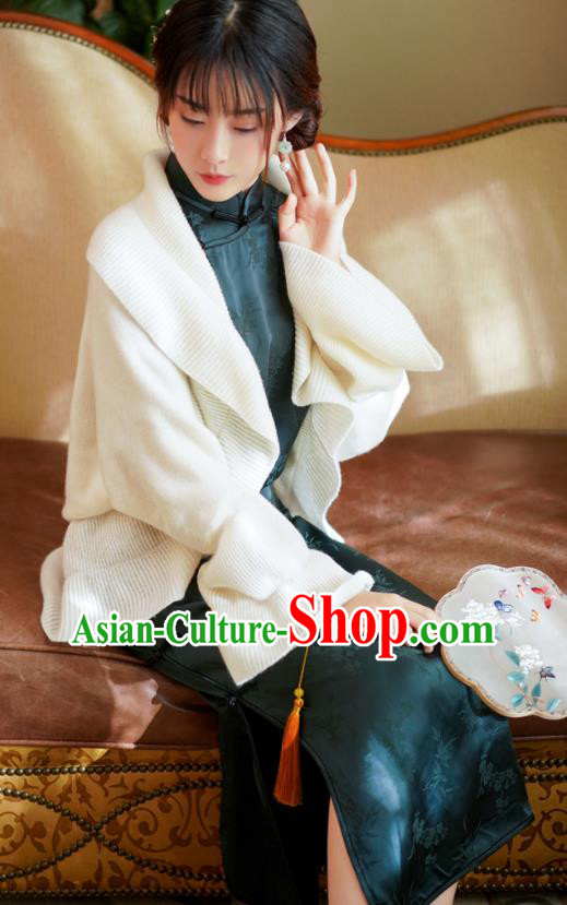 China Young Lady Cheongsam Classical Atrovirens Silk Qipao Dress National Women Costume