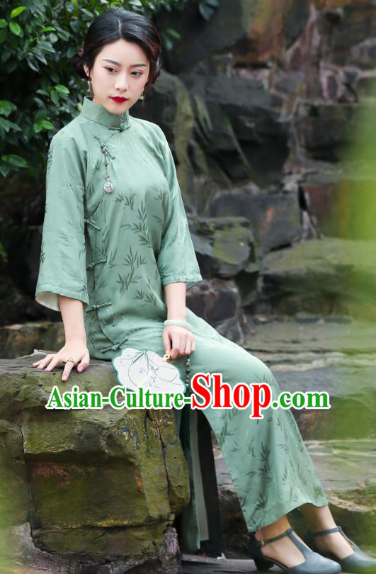 China Traditional Cheongsam Classical Bamboo Leaf Pattern Green Silk Qipao DressChina Traditional Cheongsam Classical Bamboo Leaf Pattern Green Silk Qipao Dress